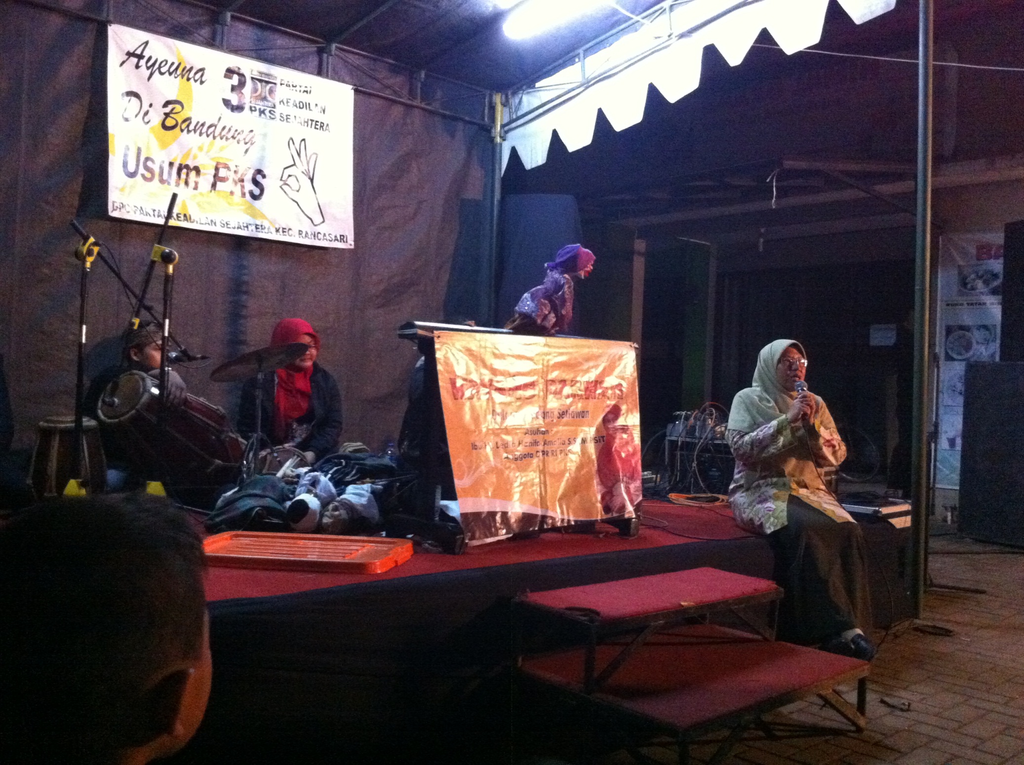 Ledia answers a question about family welfare posed by ‘teteh’ - Tom Power 5. Power 6